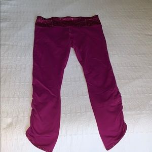 limited edition fuchsia leggings size 8